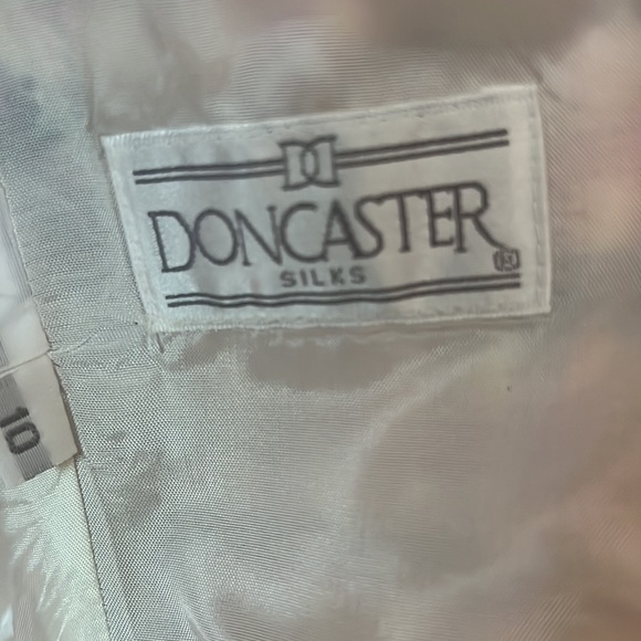 Doncaster 100% Woven Silk Jacket - Picture 4 of 7